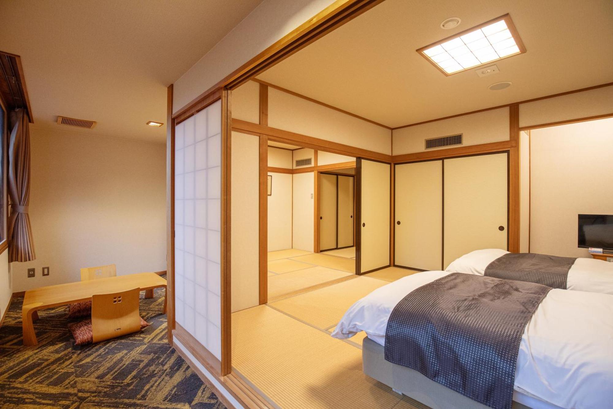 Motosu Phoenix Hotel Fujikawaguchiko Exterior foto